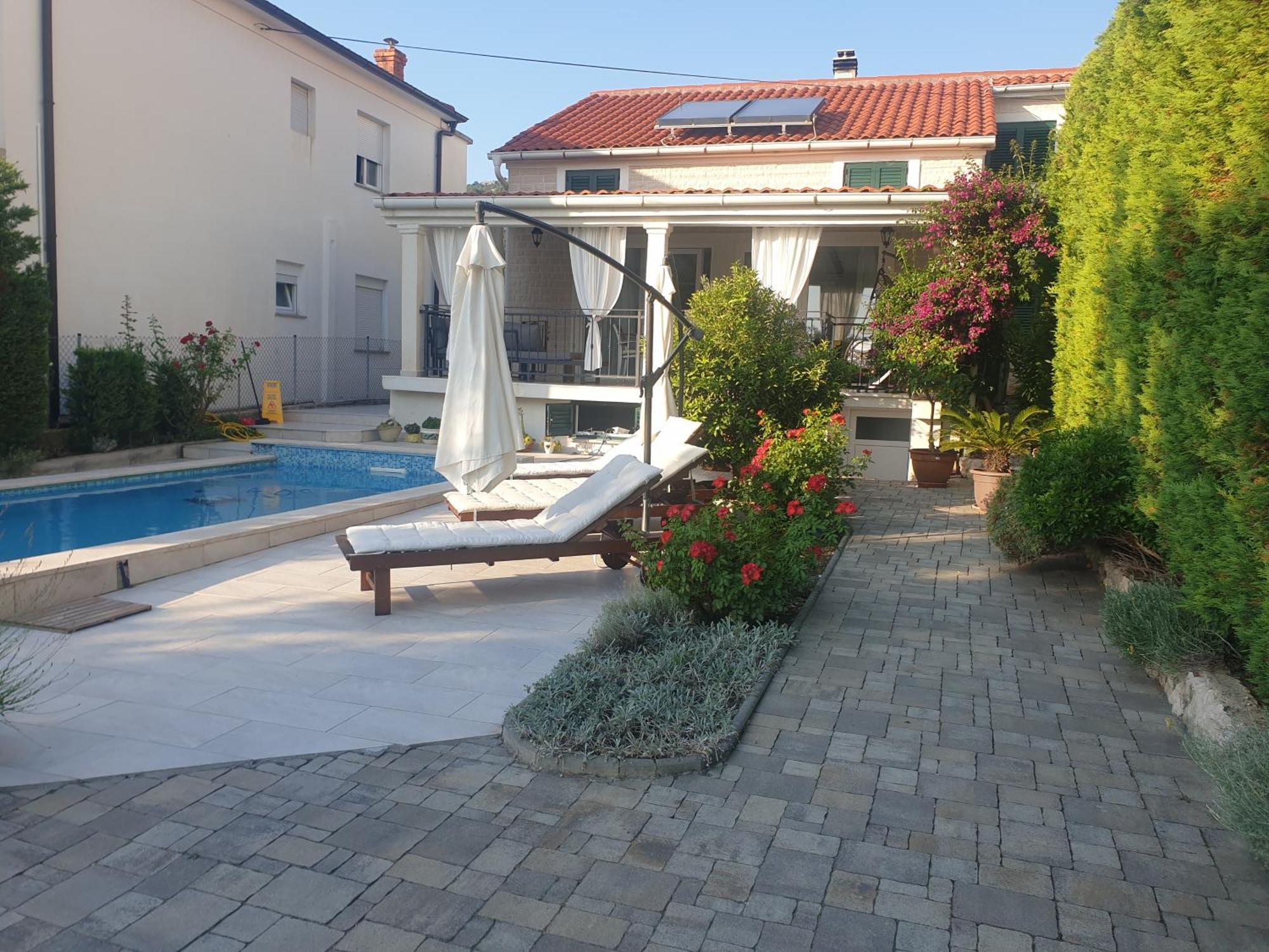 Villa Bella Banjol Exterior photo